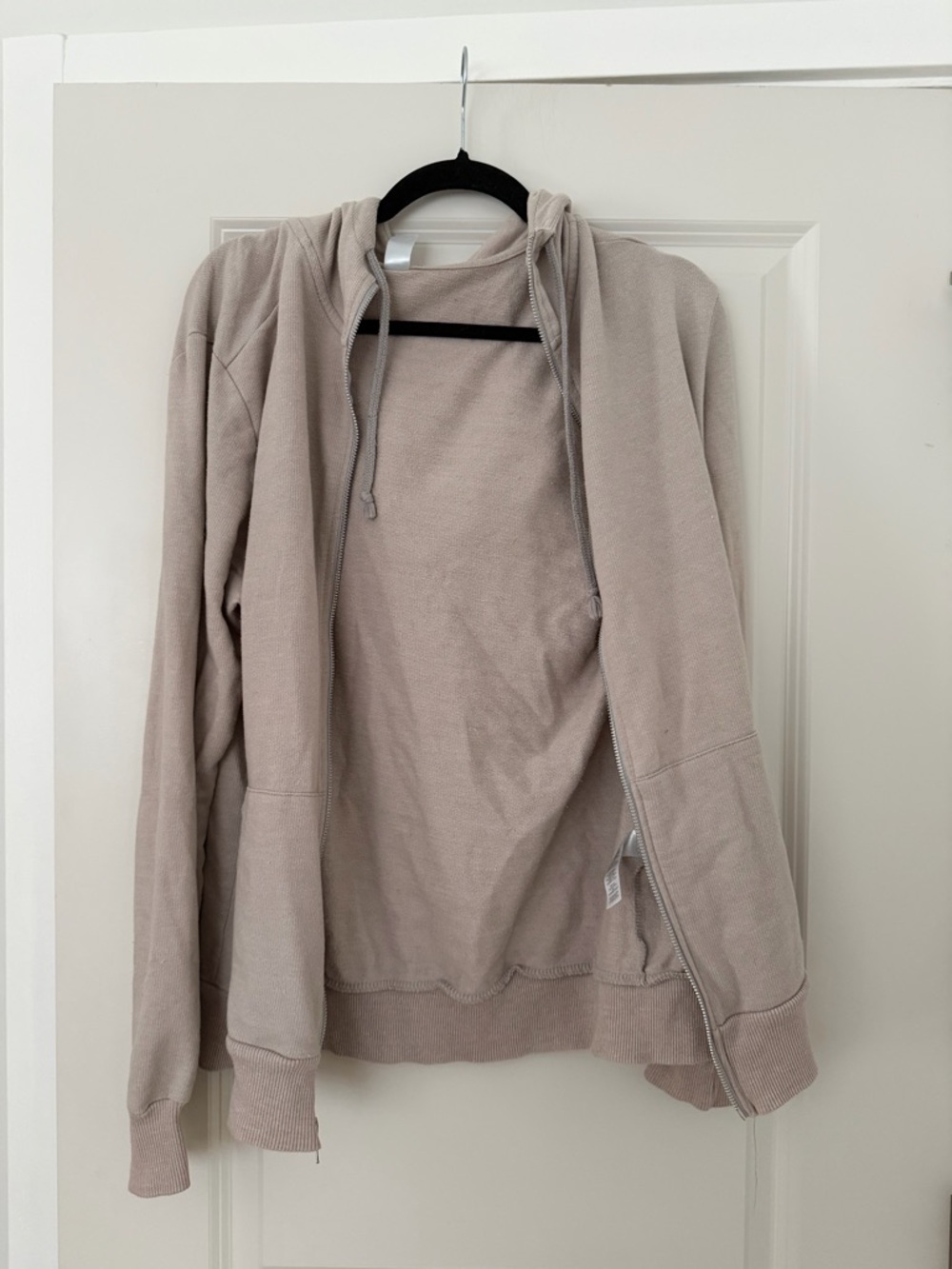 Alternative Zip Up - Picture 3 of 4